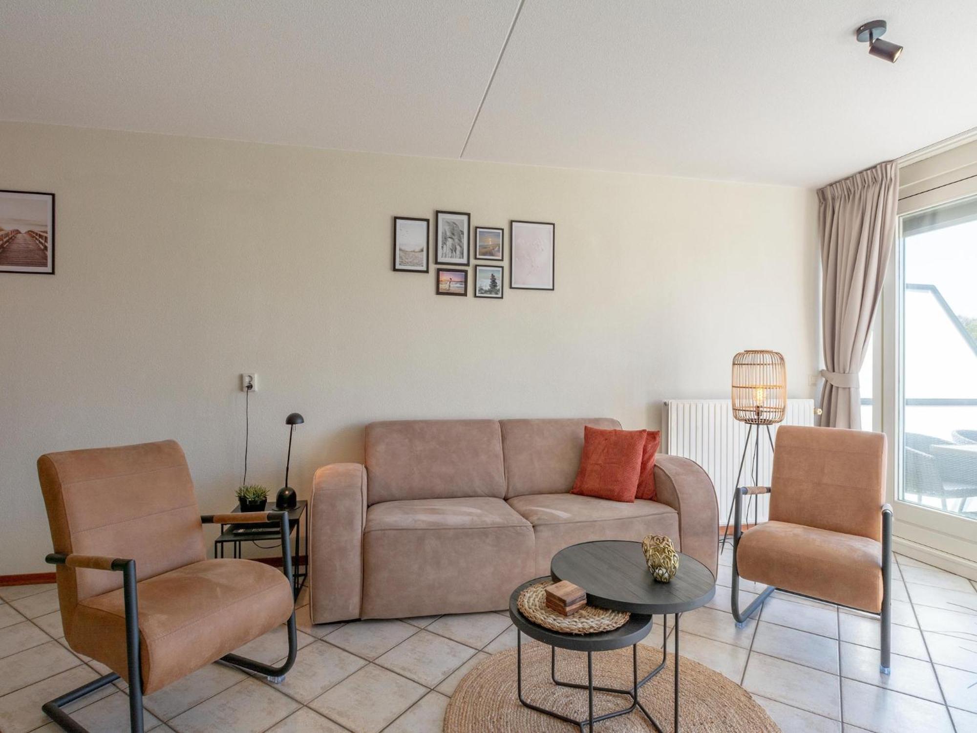 An Open Spacious Apartment Каллантсог Екстер'єр фото