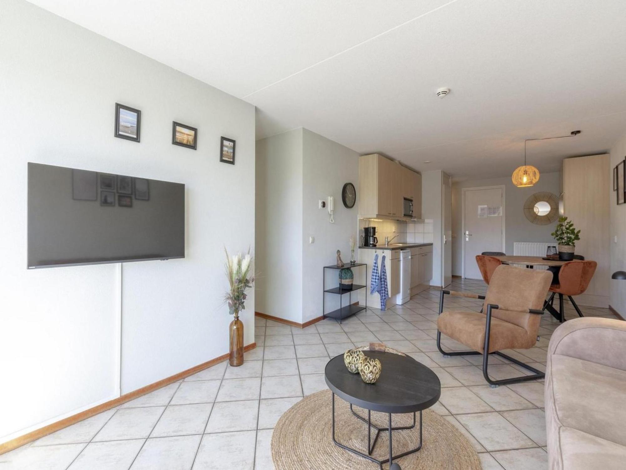 An Open Spacious Apartment Каллантсог Екстер'єр фото
