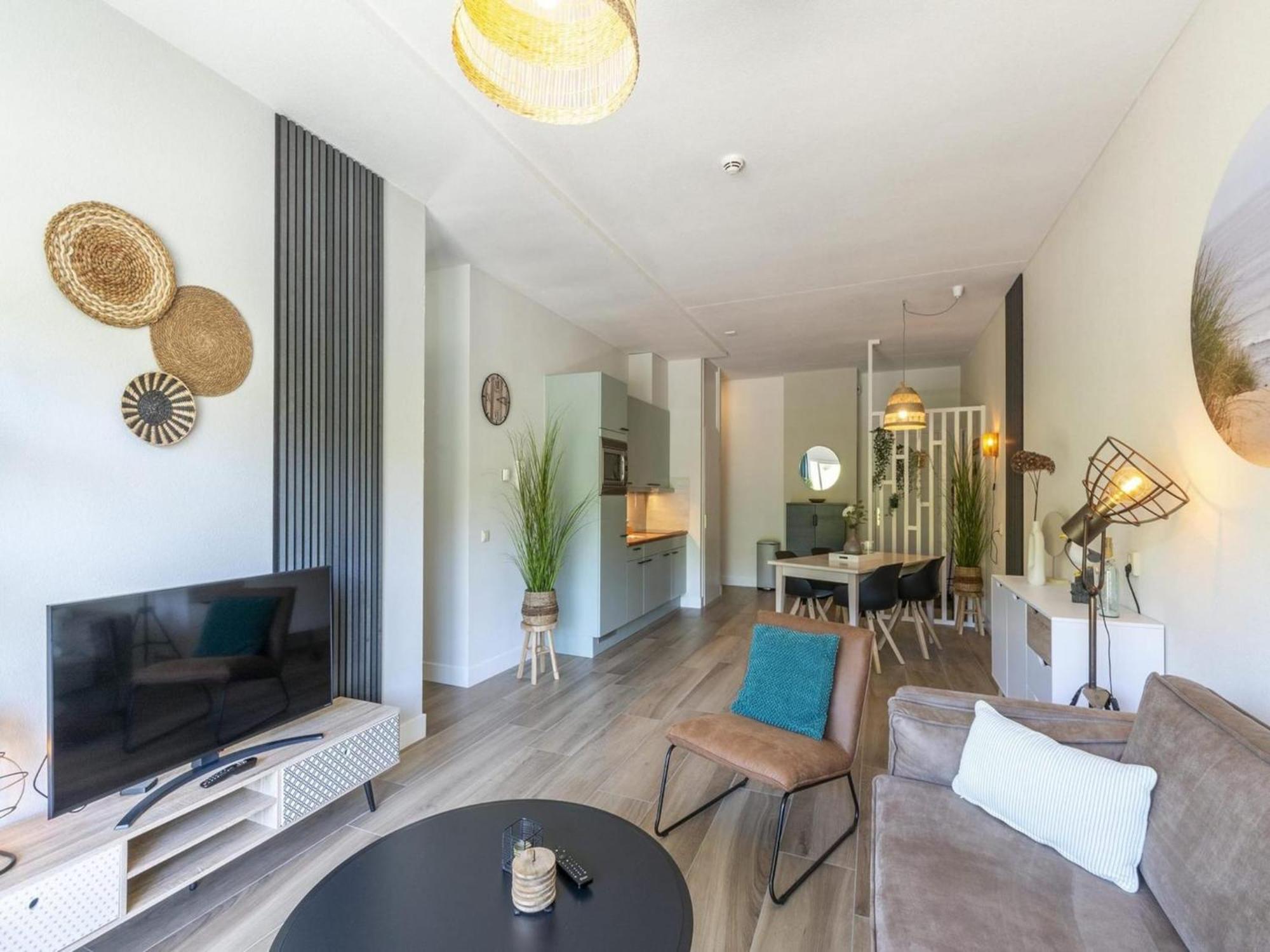 An Open Spacious Apartment Каллантсог Екстер'єр фото