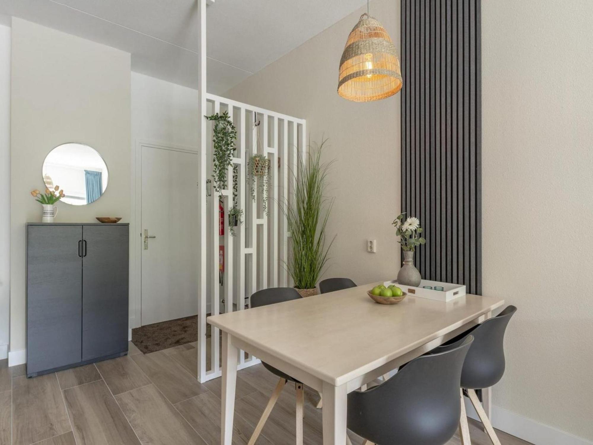An Open Spacious Apartment Каллантсог Екстер'єр фото